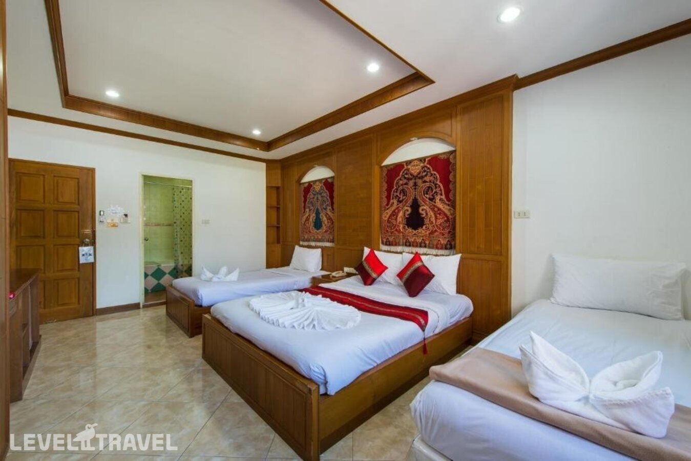 фотографии номера Семейный номер отеля Magnific Guesthouse Patong в Таиланд(Патонг Бич) - фото №82