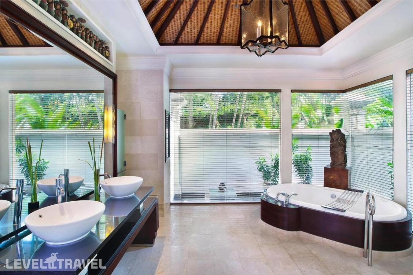 фотографии номера Вилла Гибискус отеля The Laguna, A Luxury Collection Resort & Spa в Индонезия(Нуса Дуа) - фото №4