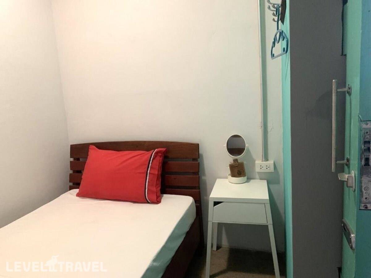 фотографии номера Общий номер отеля Sleep Sheep Phuket Hostel в Таиланд(город Пхукет) - фото №45