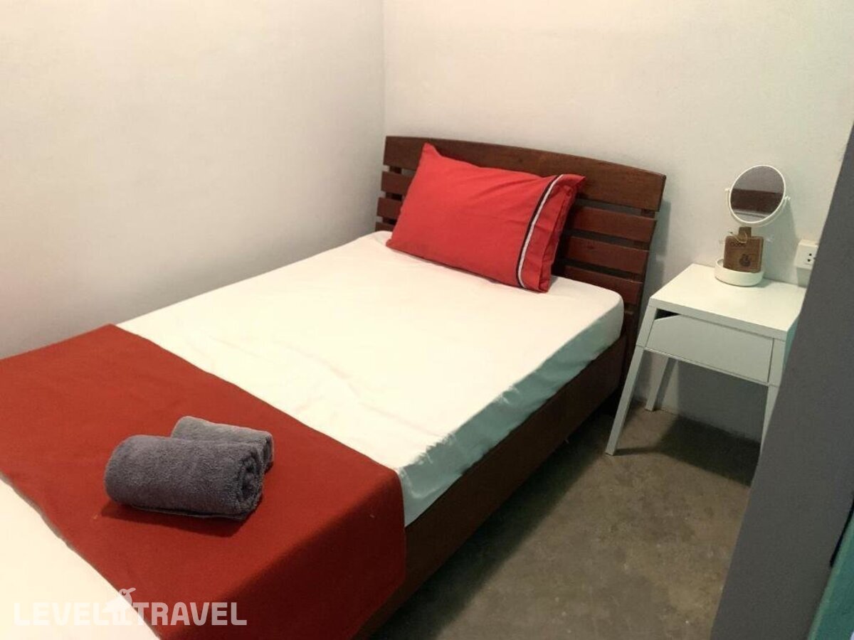 фотографии номера Общий номер отеля Sleep Sheep Phuket Hostel в Таиланд(город Пхукет) - фото №46