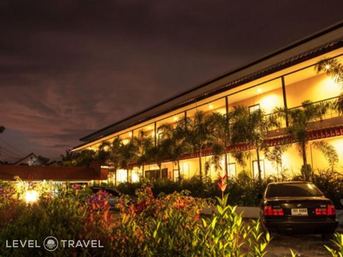 фотографии номера Стандартный номер отеля Phuket Airport Inn в Таиланд(Най Янг Бич) - фото №7