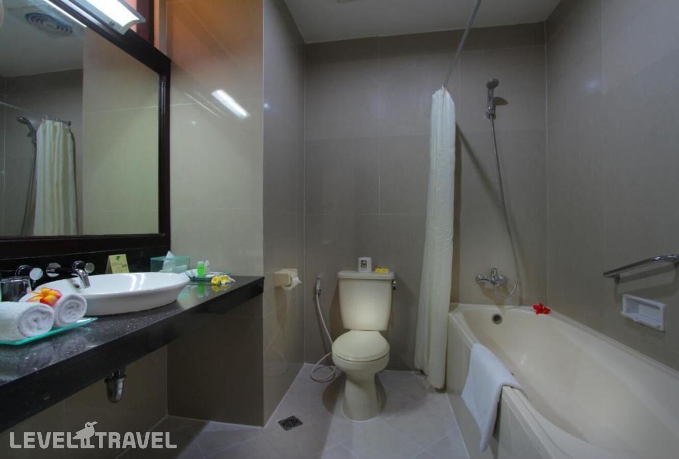 фотографии номера Номер с выходом к бассейну отеля Adhi Dharma Hotel в Индонезия(Кута) - фото №3