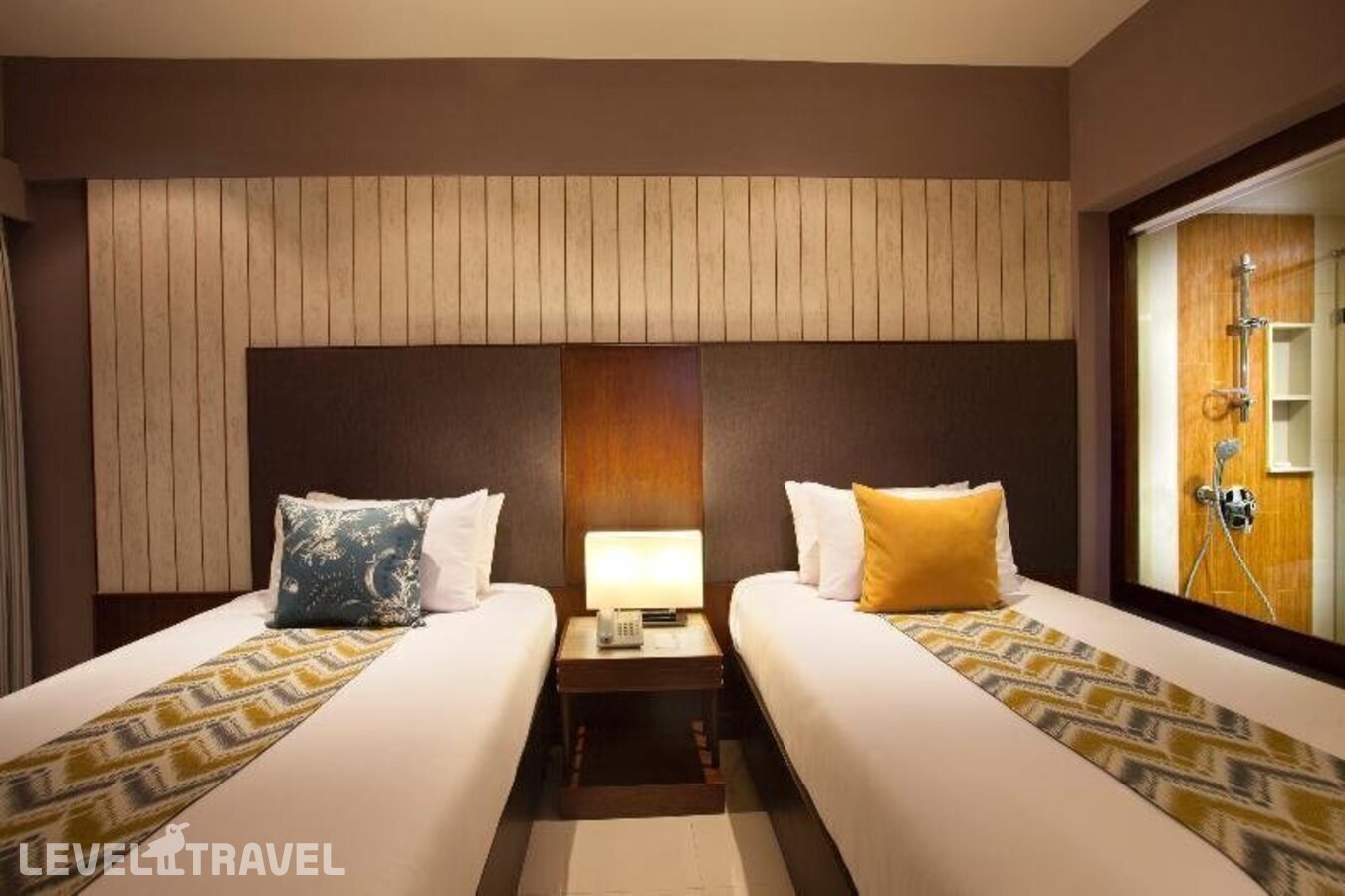 фотографии номера Стандартный номер отеля Courtyard By Marriott Phuket Patong Beach (Ex. Patong Merlin) в Таиланд(Патонг Бич) - фото №3