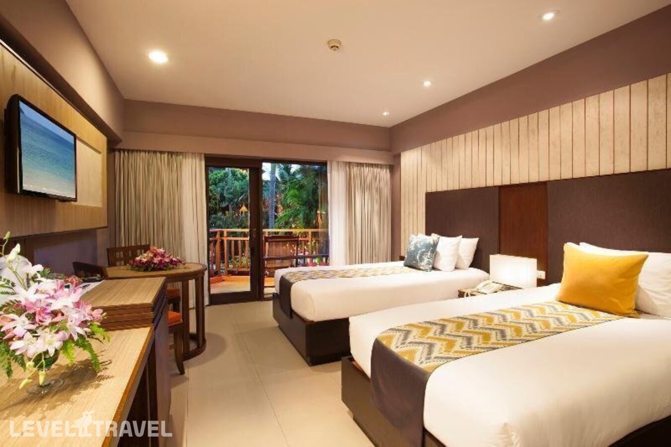 фотографии номера Стандартный номер отеля Courtyard By Marriott Phuket Patong Beach (Ex. Patong Merlin) в Таиланд(Патонг Бич) - фото №2