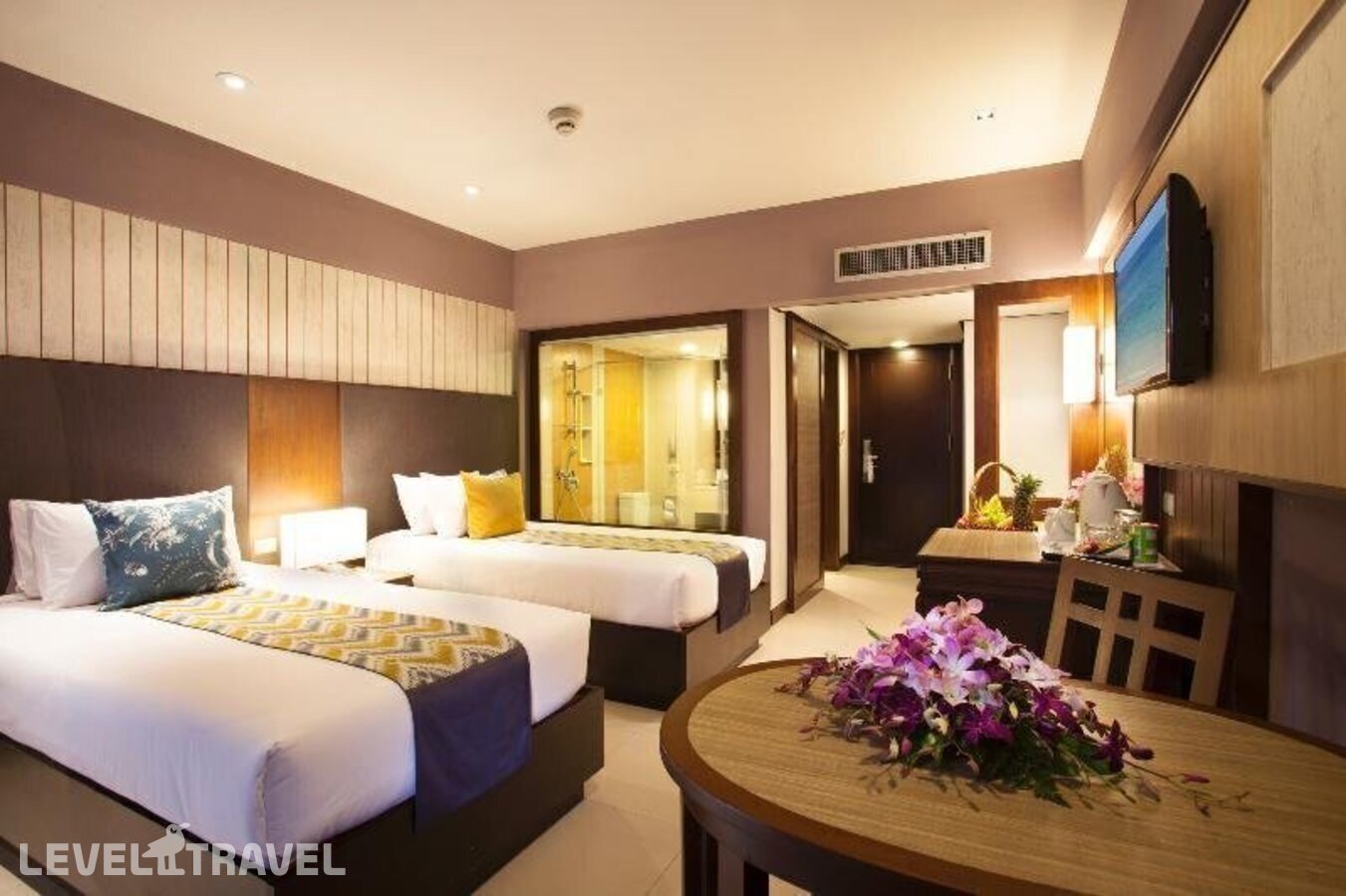 фотографии номера Стандартный номер отеля Courtyard By Marriott Phuket Patong Beach (Ex. Patong Merlin) в Таиланд(Патонг Бич) - фото №4