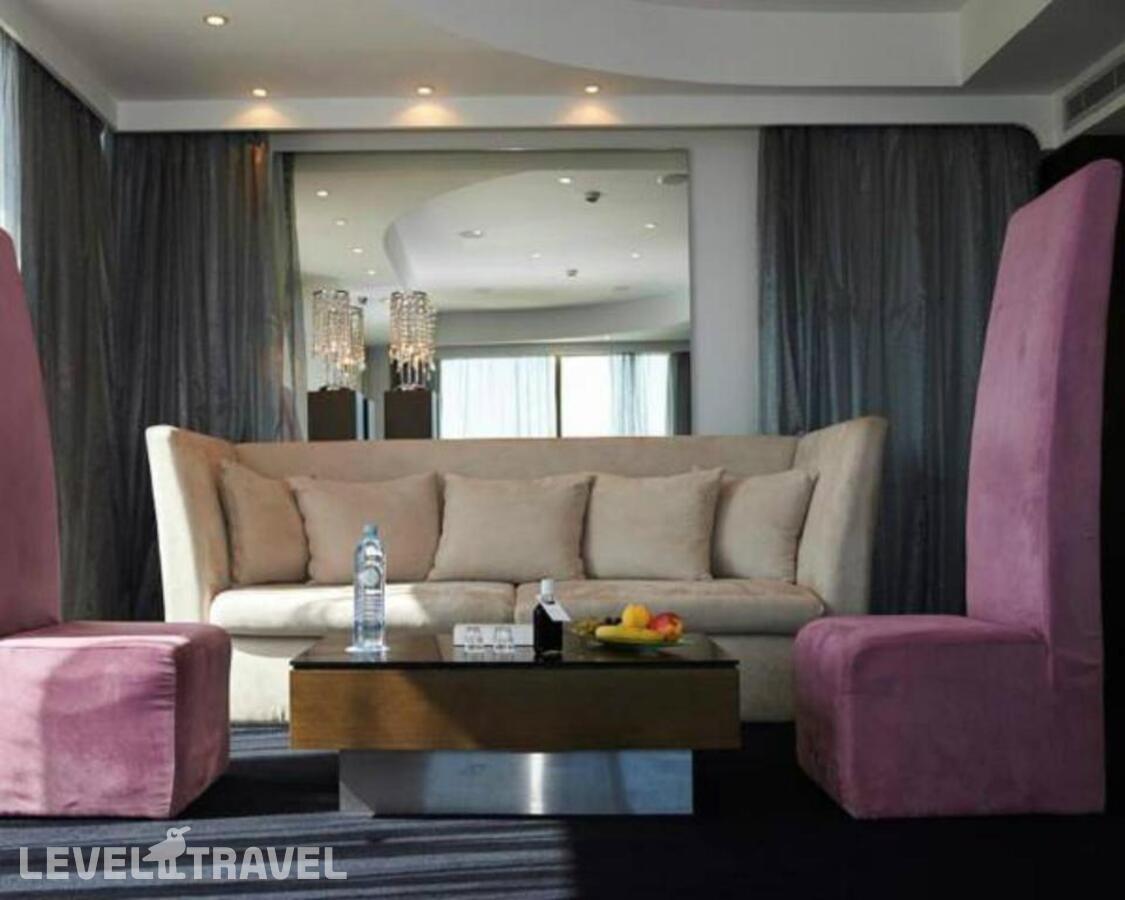 фотографии номера Полулюкс отеля Capo Bay Hotel в Кипр(Фиг Три Бэй) - фото №71