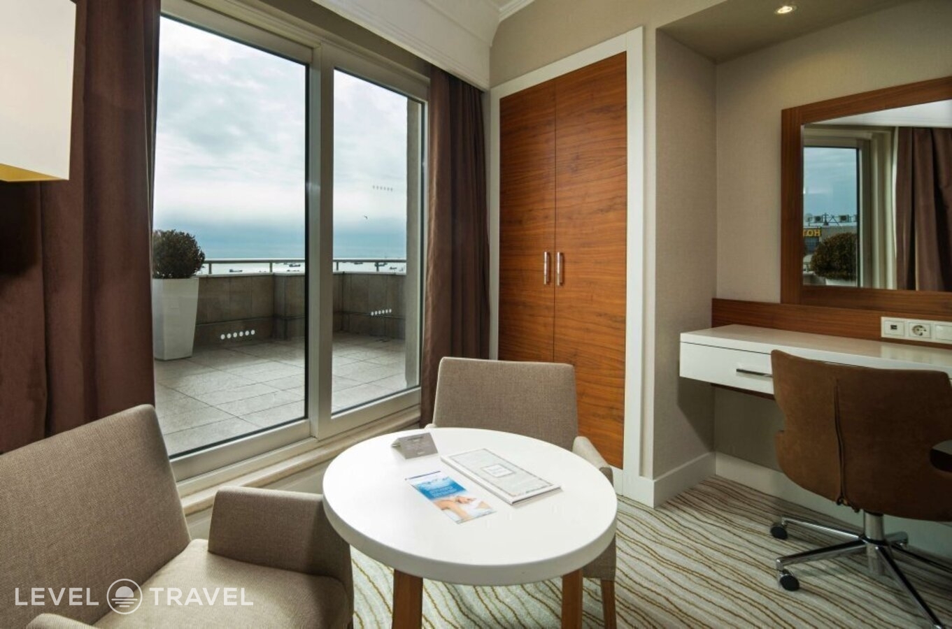 фотографии номера Улучшенный номер отеля Radisson Hotel President Beyazit Istanbul (Ex. Best Western The President Hotel) в Турция(Фатих) - фото №16