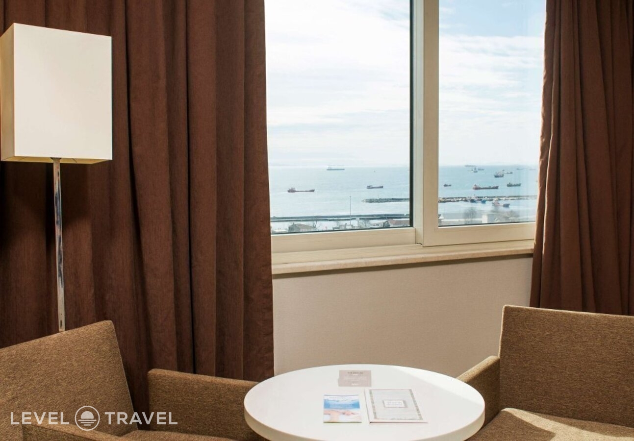 фотографии номера Улучшенный номер отеля Radisson Hotel President Beyazit Istanbul (Ex. Best Western The President Hotel) в Турция(Фатих) - фото №3