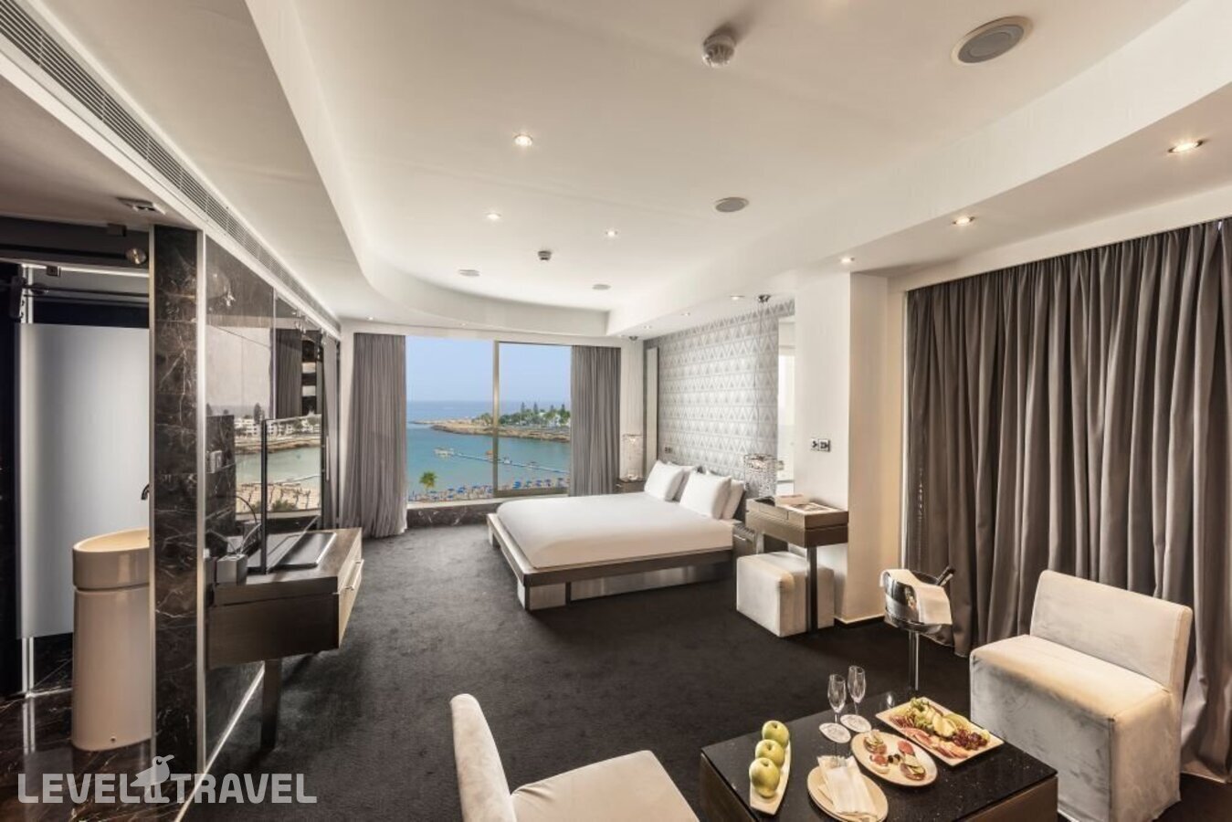 фотографии номера Полулюкс с видом на море отеля Capo Bay Hotel в Кипр(Фиг Три Бэй) - фото №41