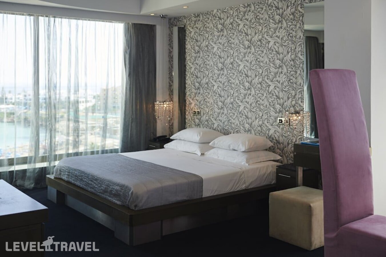 фотографии номера Полулюкс с видом на море отеля Capo Bay Hotel в Кипр(Фиг Три Бэй) - фото №4