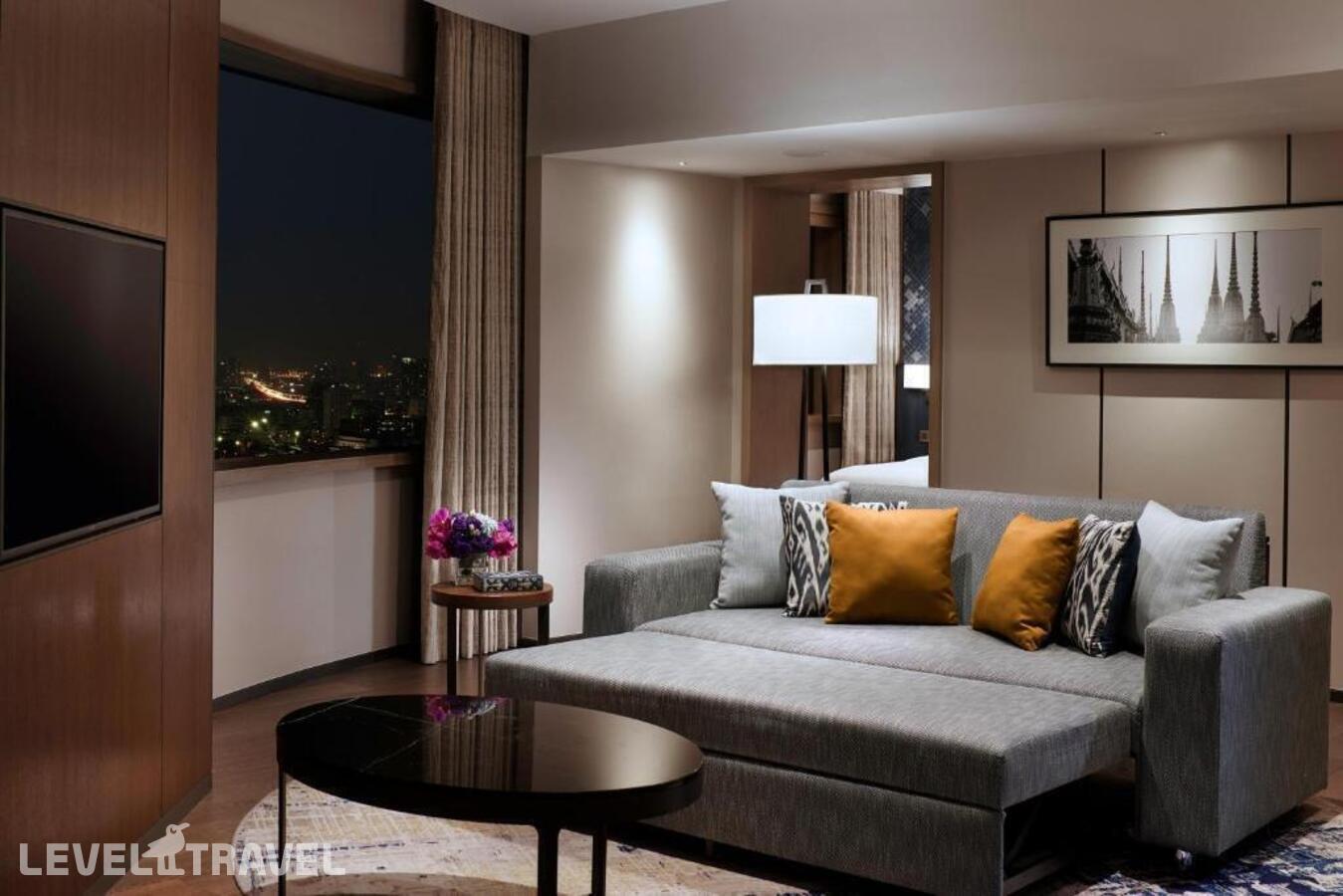 фотографии номера Семейный люкс отеля Millennium Hilton Bangkok Hotel в Таиланд(Бангкок) - фото №3