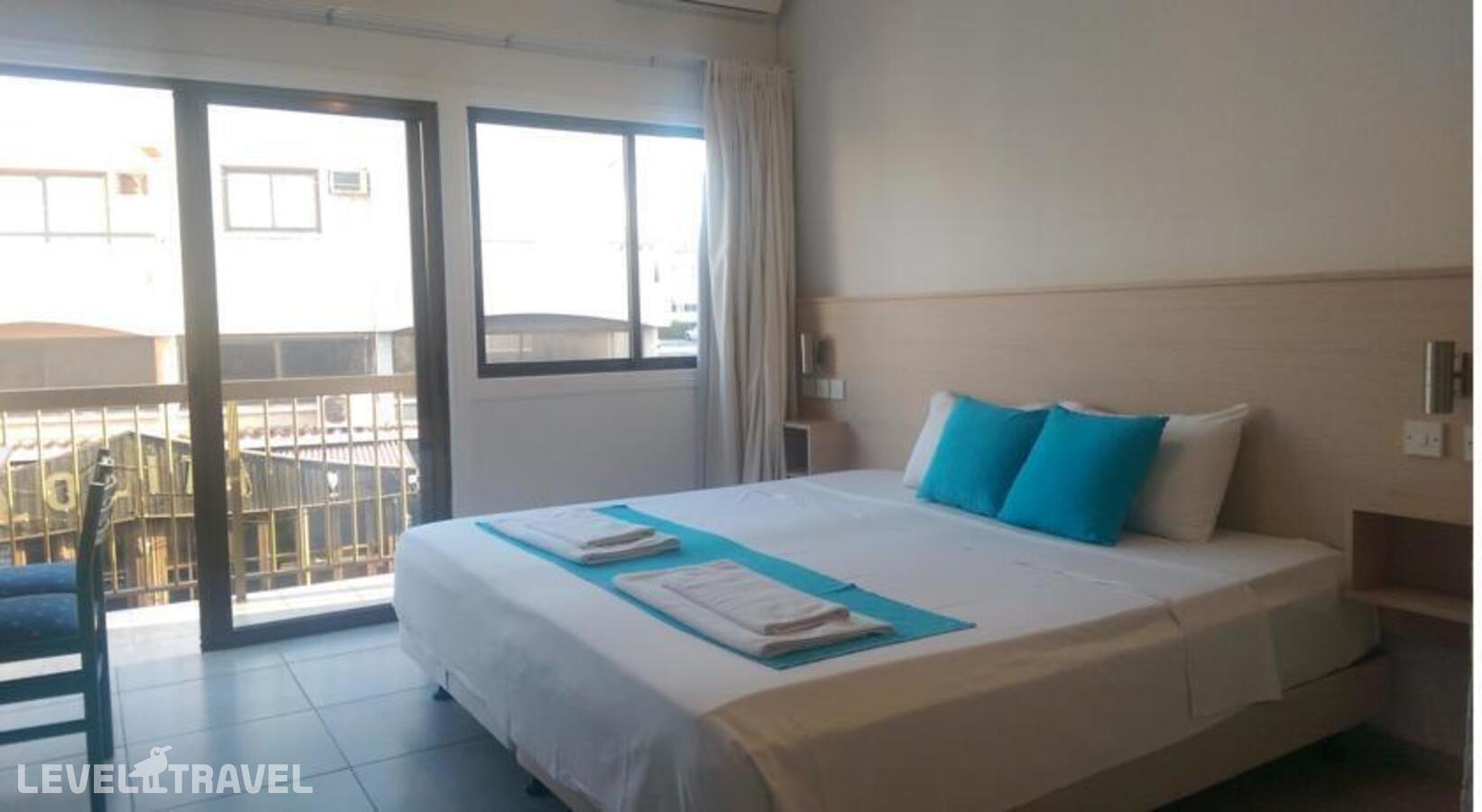 фотографии номера Стандартный номер отеля Sea Cleonapa Hotel & Annex (Ex. Sea Cleopatra Napa) в Кипр(Айа-Напа) - фото №3