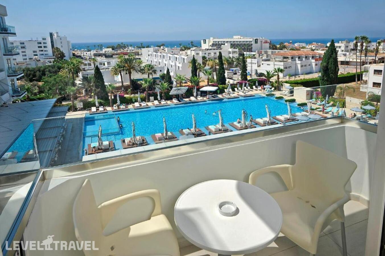 фотографии номера Улучшенный с видом на море отеля Nestor Hotel в Кипр(Пантаху Бич) - фото №30