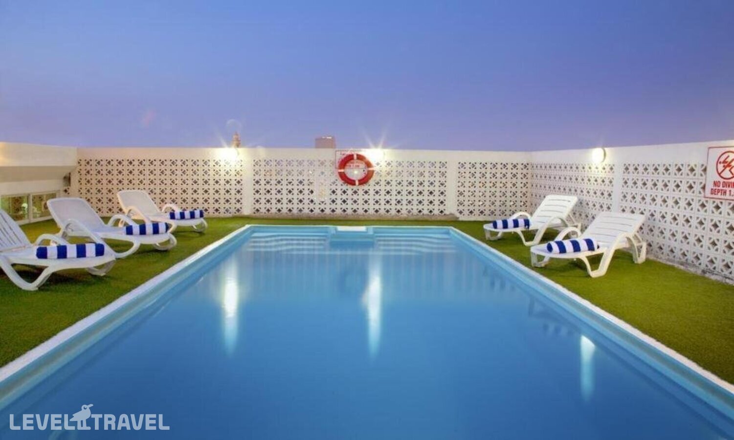 фотографии номера Классический номер отеля Landmark Hotel Baniyas в ОАЭ(Дейра) - фото №3
