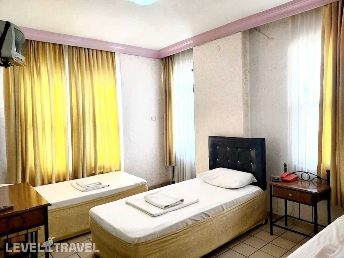 фотографии номера Трехместный номер отеля Kleopatra Sahara Hotel в Турция(Аланья - центр) - фото №4