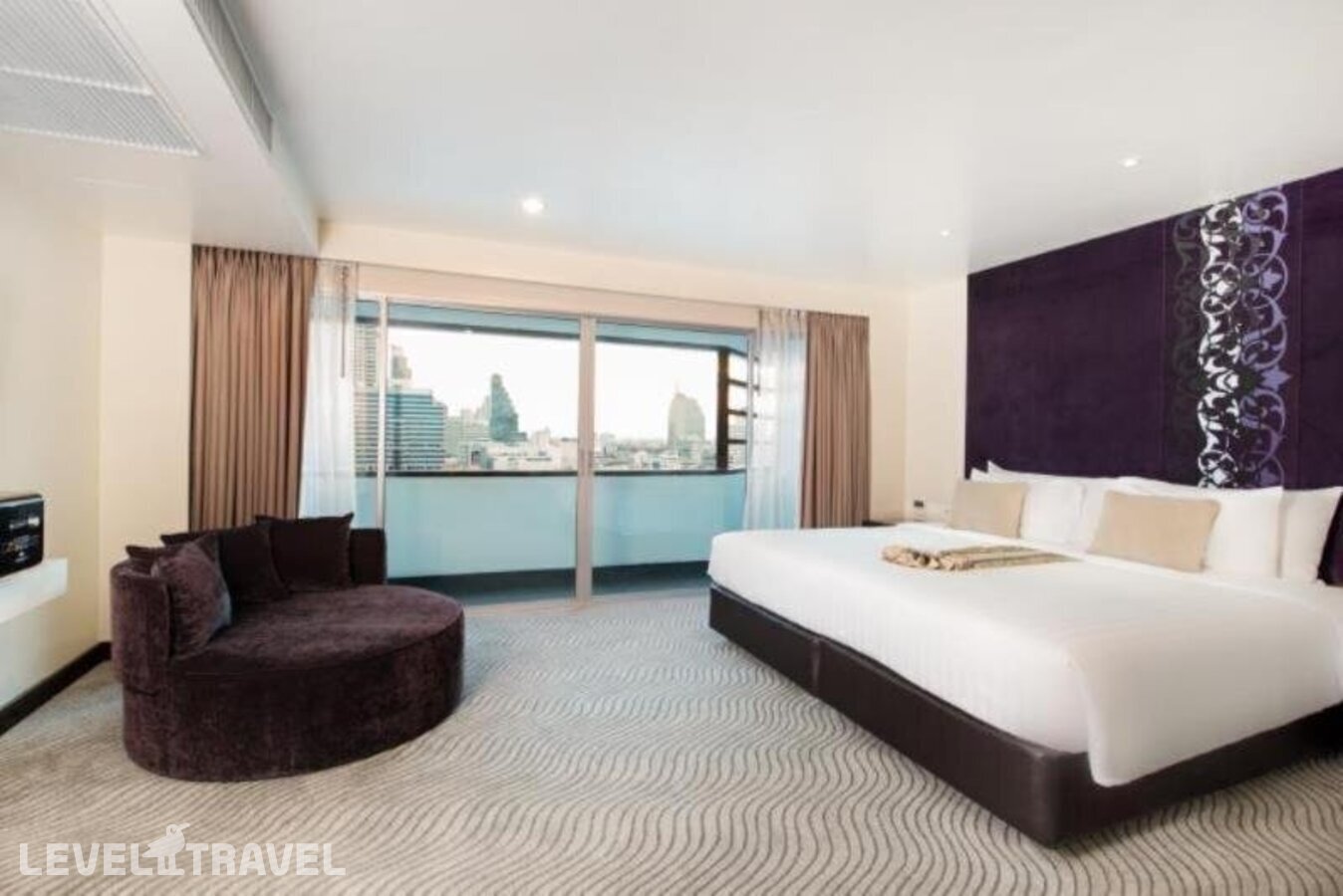 фотографии номера Представительский люкс отеля Furama Silom Hotel в Таиланд(Бангкок) - фото №3