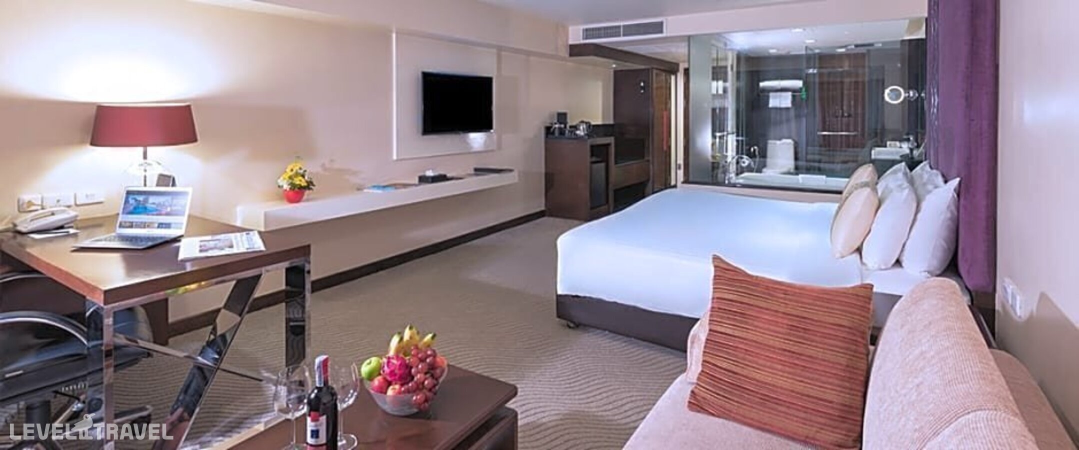 фотографии номера Представительский клубный номер отеля Furama Silom Hotel в Таиланд(Бангкок) - фото №11