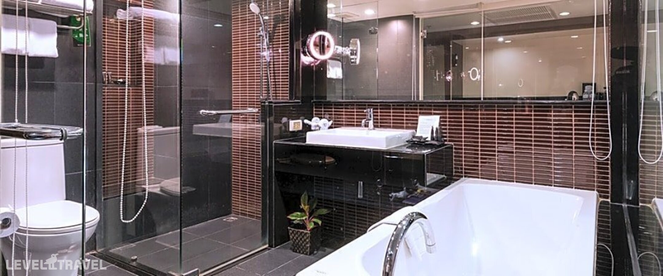 фотографии номера Представительский клубный номер отеля Furama Silom Hotel в Таиланд(Бангкок) - фото №10