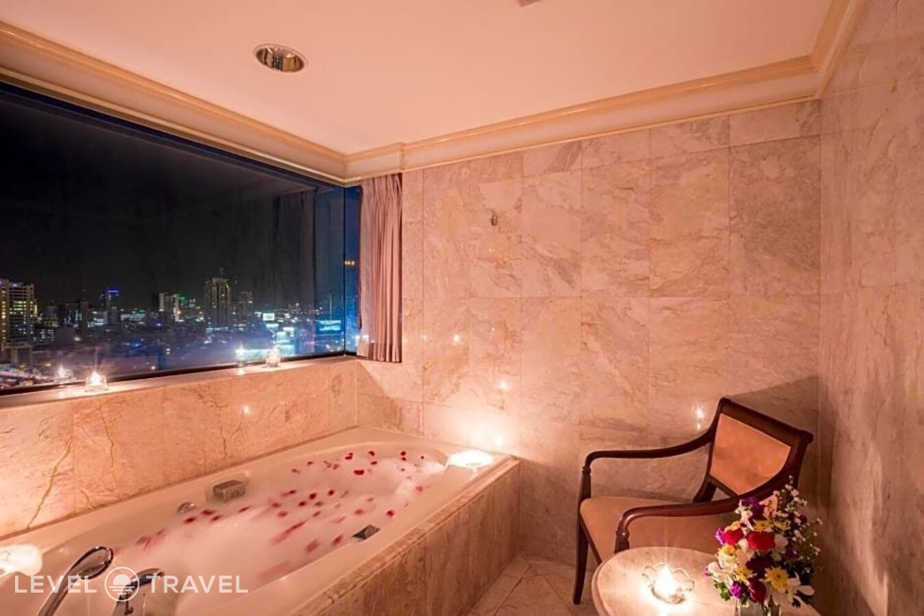 фотографии номера Семейный люкс отеля Ramada D'Ma Bangkok Hotel в Таиланд(Бангкок) - фото №9