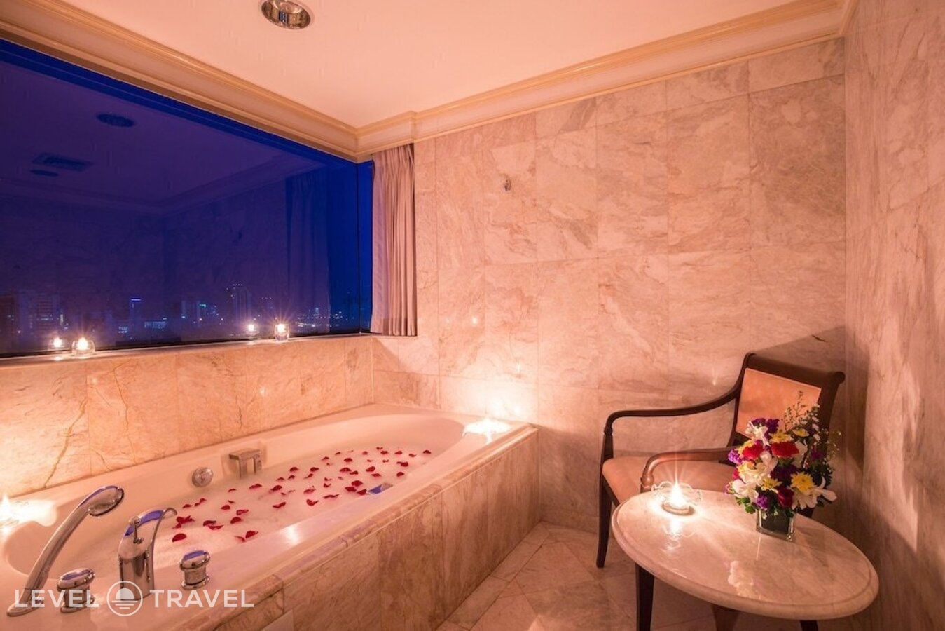 фотографии номера Семейный люкс отеля Ramada D'Ma Bangkok Hotel в Таиланд(Бангкок) - фото №4