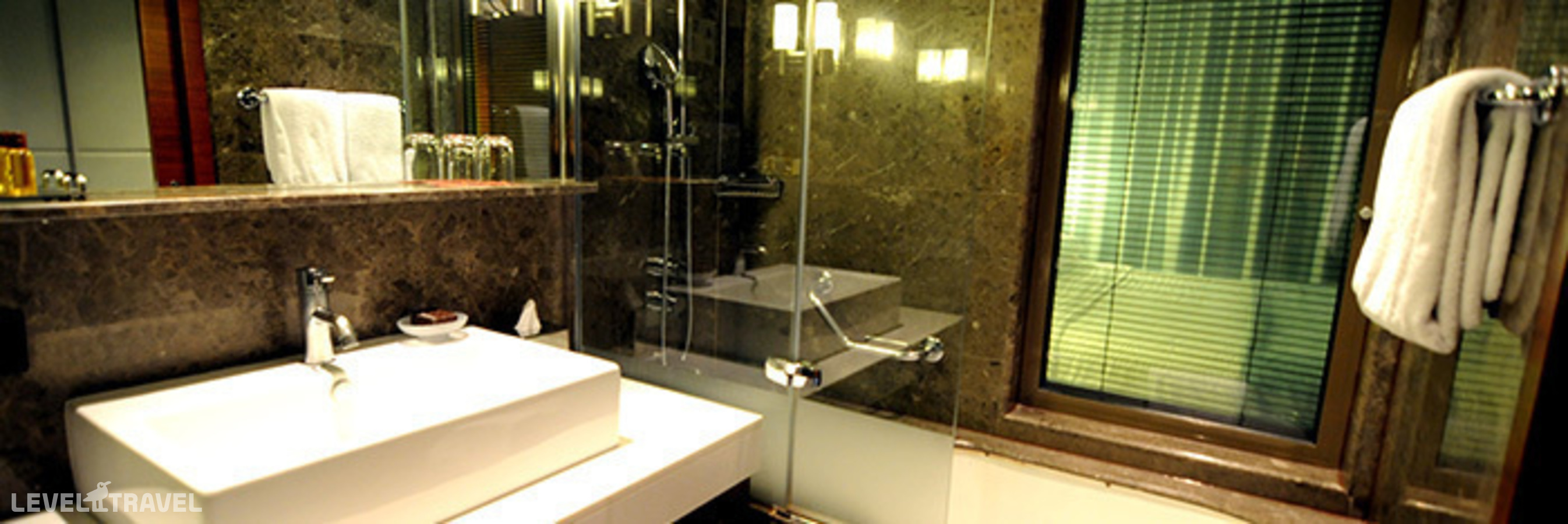 фотографии номера Улучшенный номер отеля Sheraton Istanbul Atakoy Hotel в Турция(Бакыркёй) - фото №4