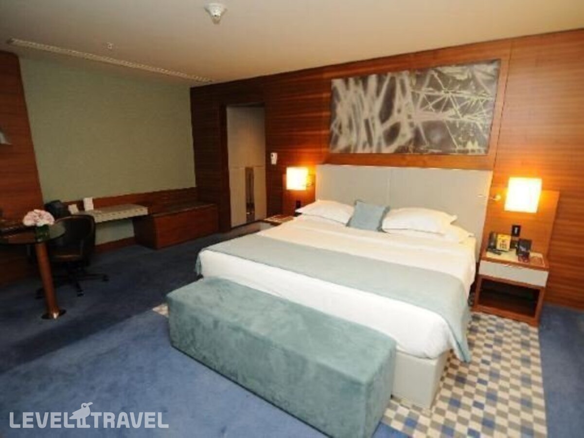 фотографии номера Премиум отеля Sheraton Istanbul Atakoy Hotel в Турция(Бакыркёй) - фото №7