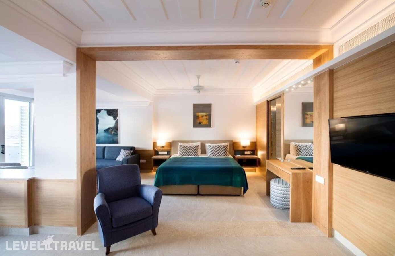 фотографии номера Люкс (2 комнаты) отеля Columbia Beach Resort в Кипр(Писсури) - фото №5