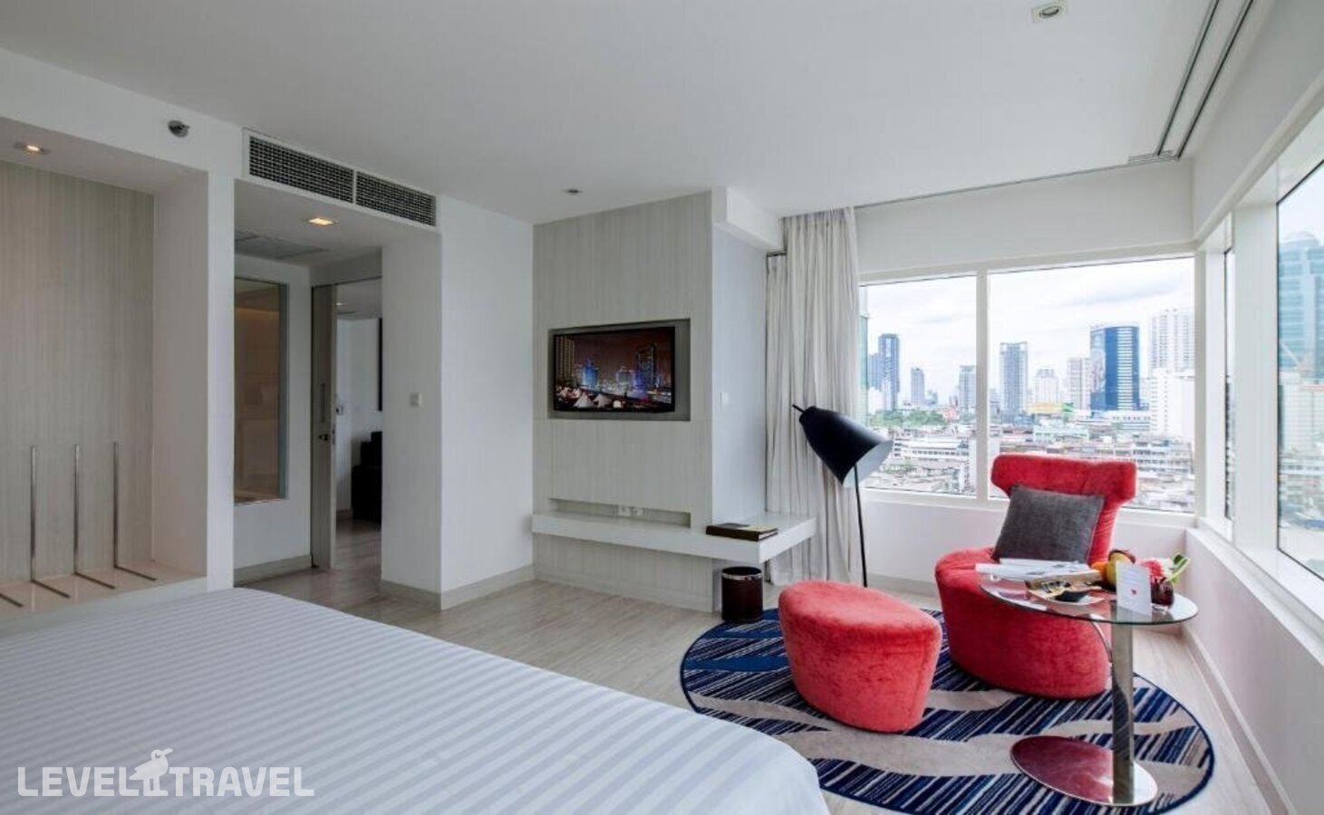 фотографии номера Люкс роскошный отеля Centara Watergate Pavillion Hotel Bangkok в Таиланд(Бангкок) - фото №3