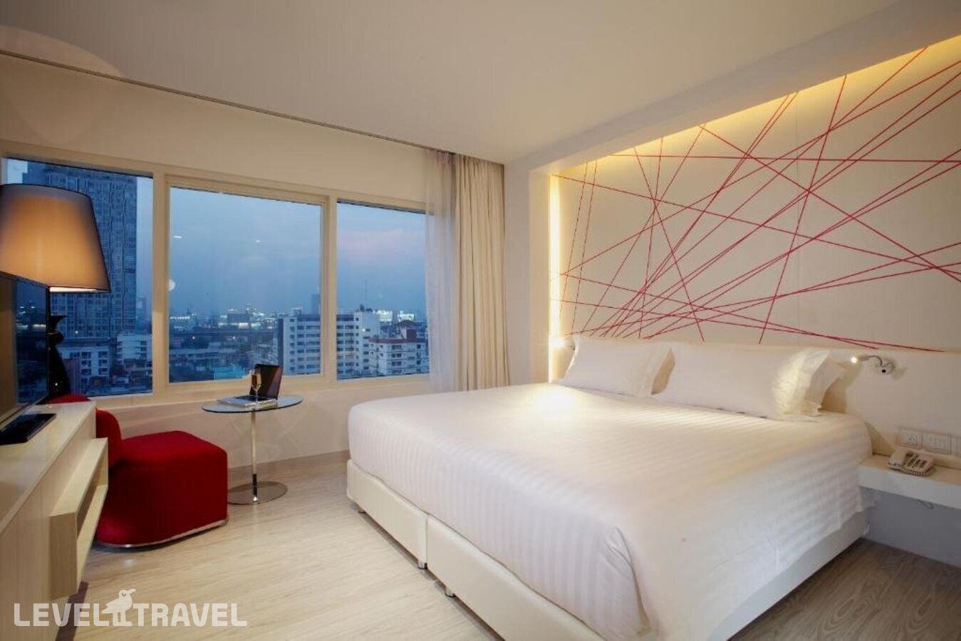 фотографии номера Люкс роскошный отеля Centara Watergate Pavillion Hotel Bangkok в Таиланд(Бангкок) - фото №2