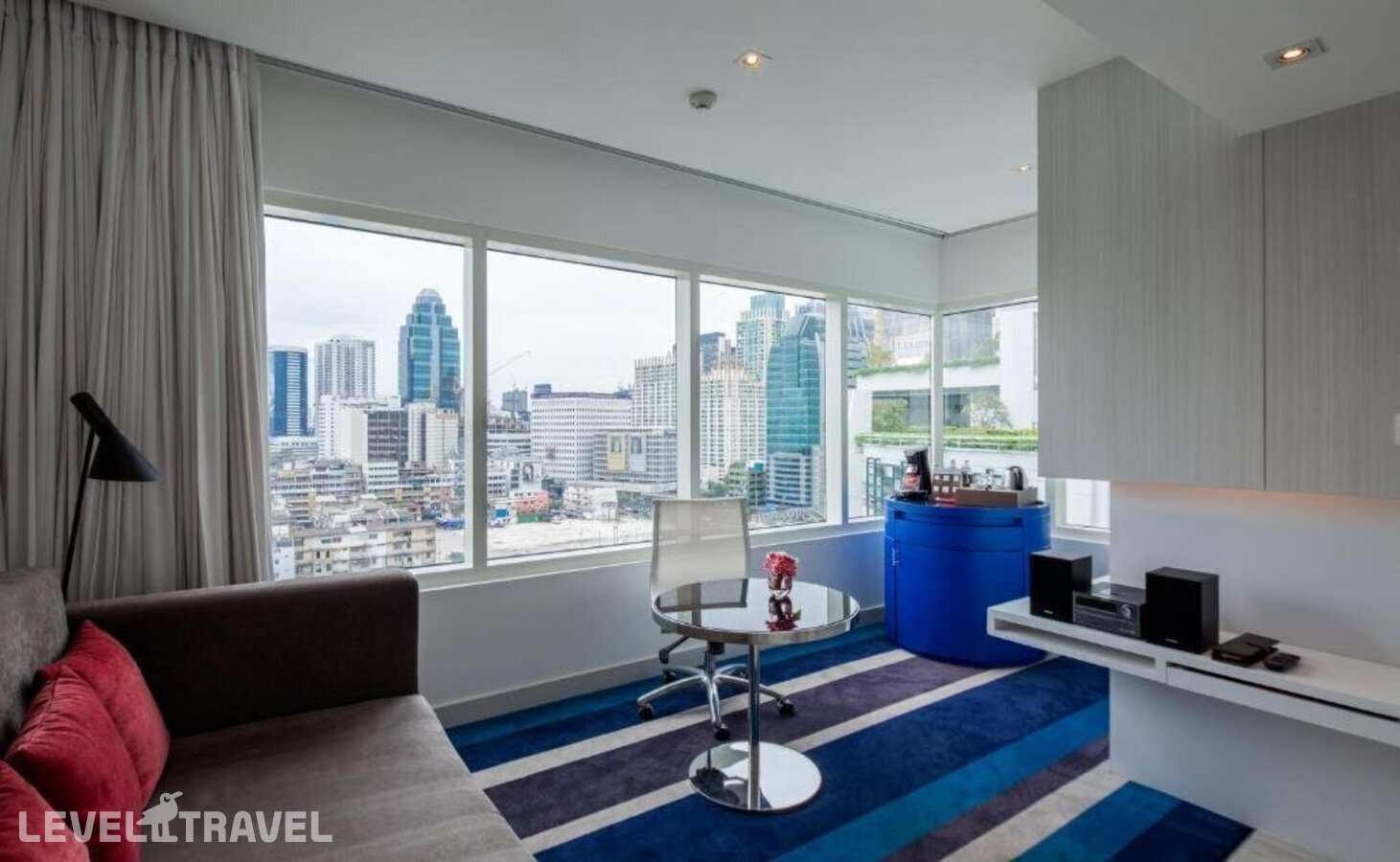 фотографии номера Люкс роскошный отеля Centara Watergate Pavillion Hotel Bangkok в Таиланд(Бангкок) - фото №4