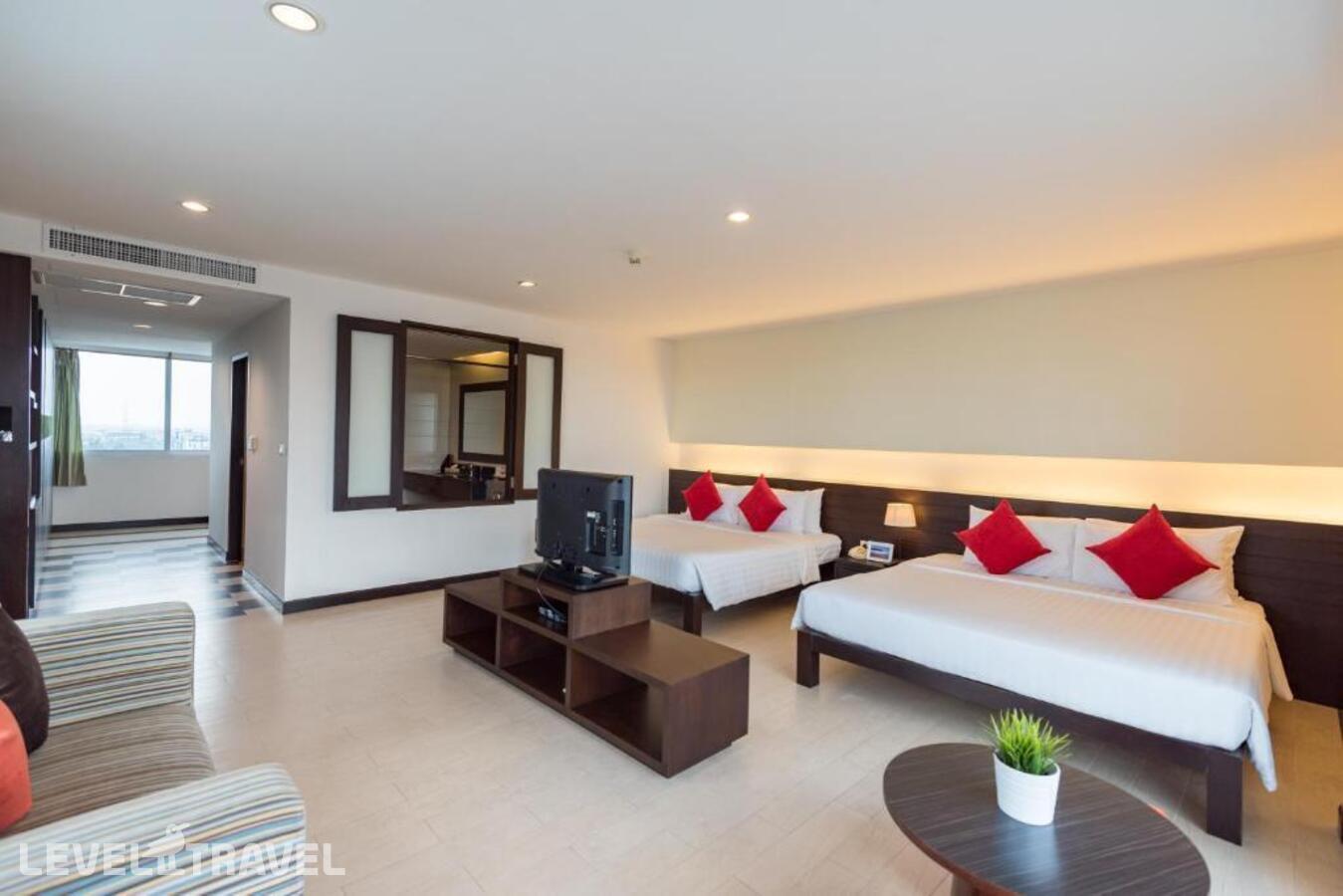 фотографии номера Семейный делюкс отеля Hotel J Pattaya в Таиланд(Центральная Паттайя) - фото №3