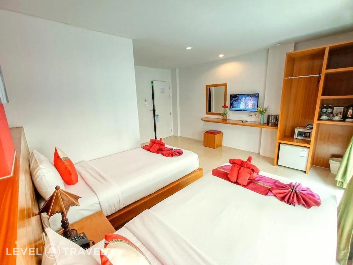 фотографии номера Семейный номер отеля Pj Patong Resortel в Таиланд(Патонг Бич) - фото №7