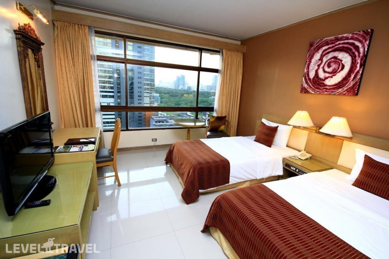 фотографии номера Улучшенный номер отеля Pinnacle Lumpinee Park Hotel в Таиланд(Бангкок) - фото №3