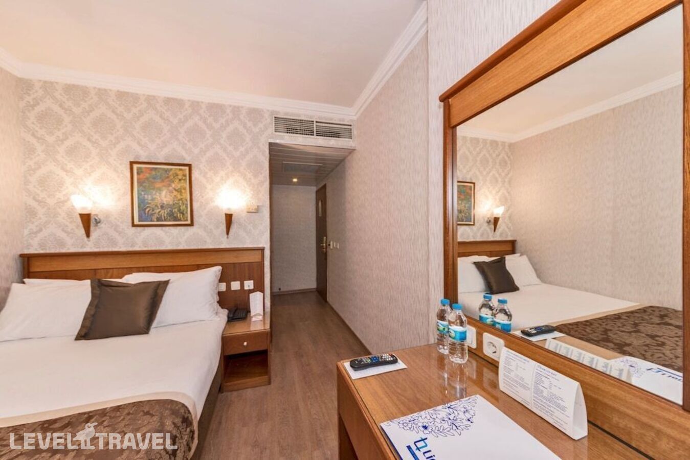 фотографии номера Стандартный номер отеля Lion Hotel в Турция(Бейоглу) - фото №112