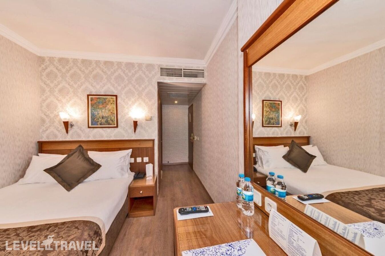 фотографии номера Стандартный номер отеля Lion Hotel в Турция(Бейоглу) - фото №113