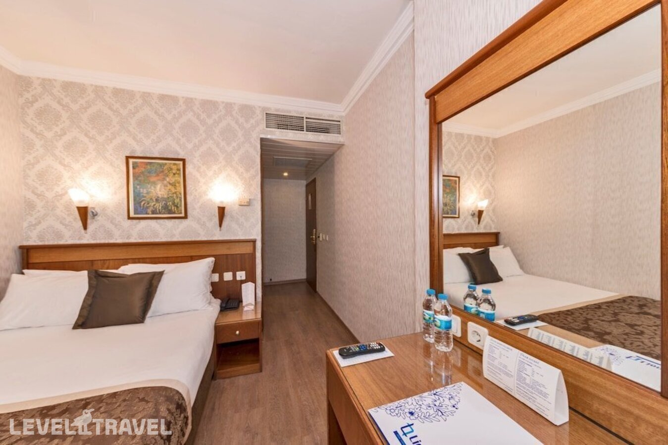 фотографии номера Стандартный номер отеля Lion Hotel в Турция(Бейоглу) - фото №16