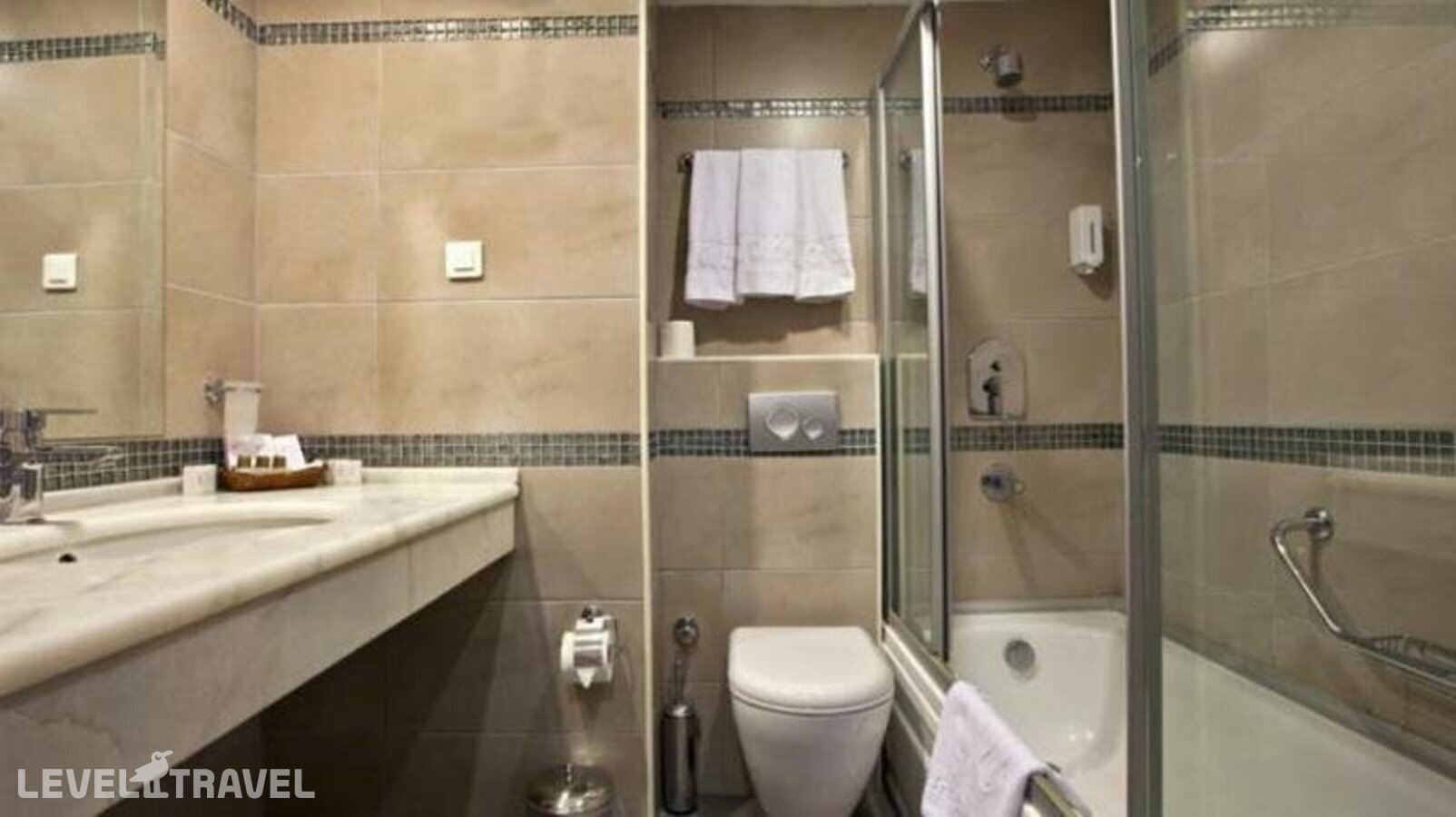 фотографии номера Стандартный номер отеля Lion Hotel в Турция(Бейоглу) - фото №65