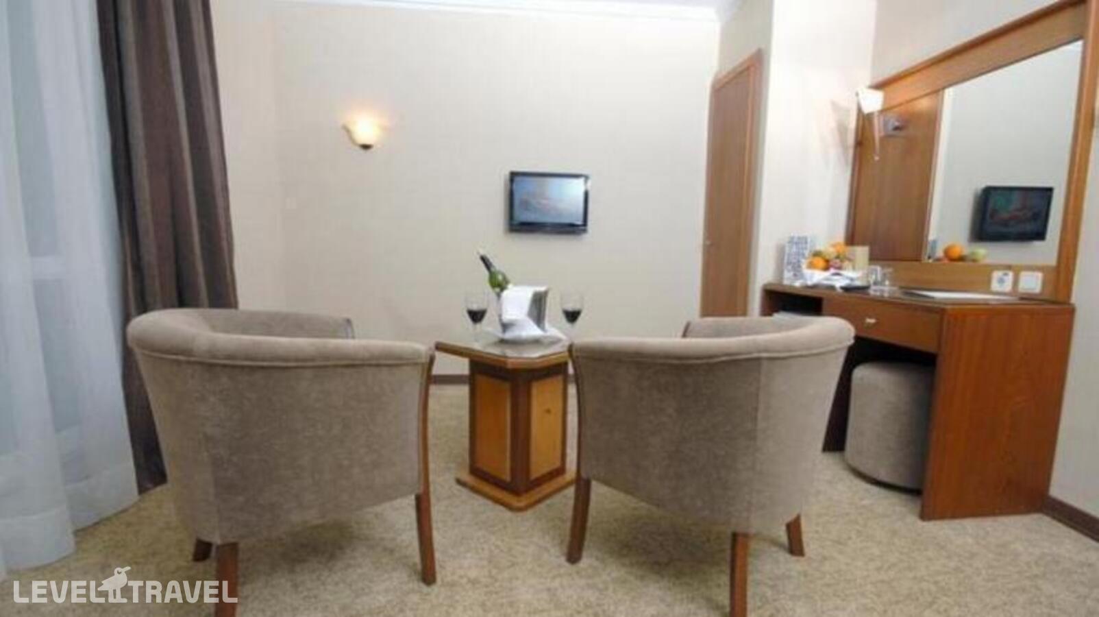 фотографии номера Стандартный номер отеля Lion Hotel в Турция(Бейоглу) - фото №119