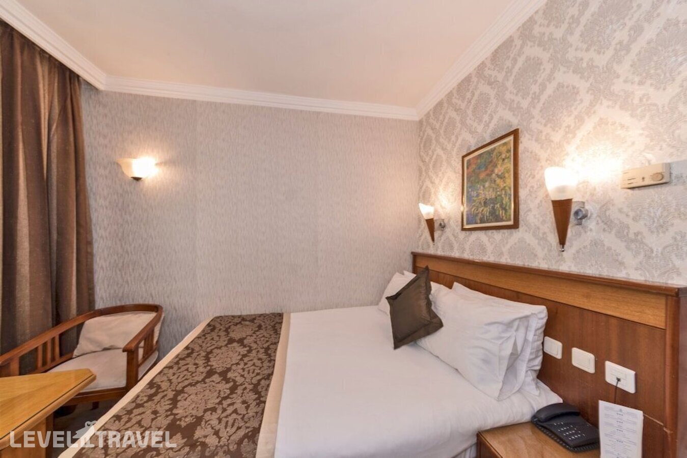 фотографии номера Стандартный номер отеля Lion Hotel в Турция(Бейоглу) - фото №72