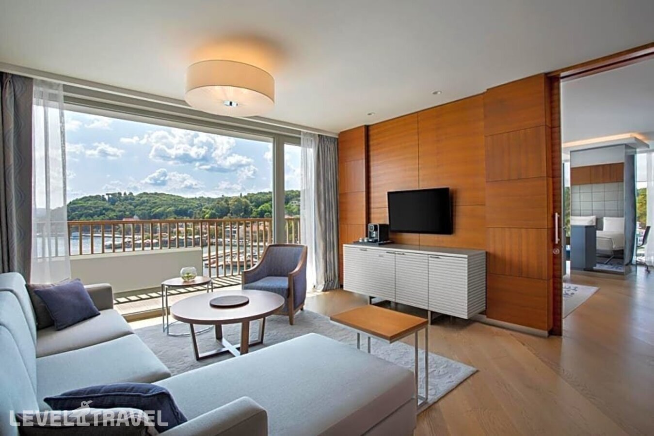 фотографии номера Семейный люкс отеля Grand Tarabya Hotel в Турция(Сарыер) - фото №7