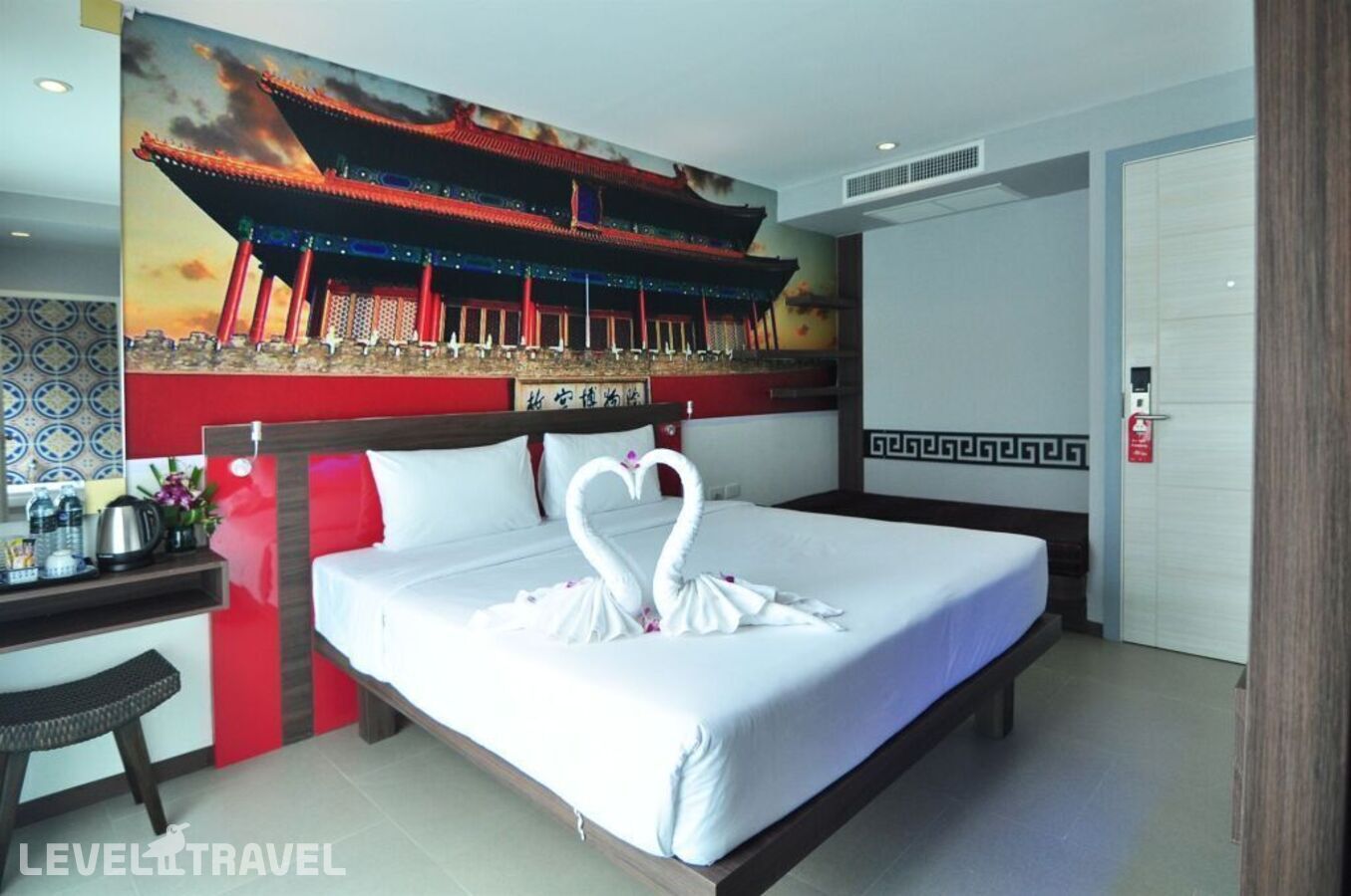 фотографии номера Одноместный делюкс отеля The Aim Patong Hotel в Таиланд(Патонг Бич) - фото №2