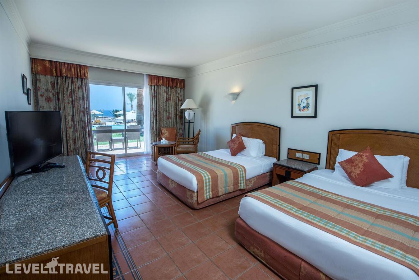 фотографии номера Привилегированный номер отеля Reef Oasis Beach Resort в Египет(Рас-Ум-Эль-Сид) - фото №1