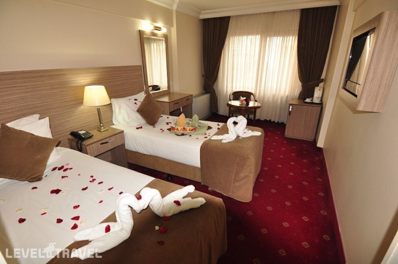 фотографии номера Трехместный номер отеля Buyuk Sahinler Hotel в Турция(Фатих) - фото №14