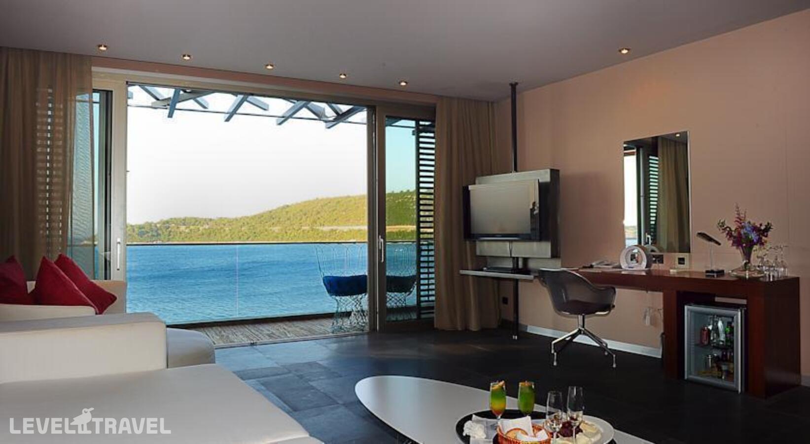 фотографии номера Люкс с видом на море отеля Kuum Hotel & Spa в Турция(Туркбуку) - фото №1