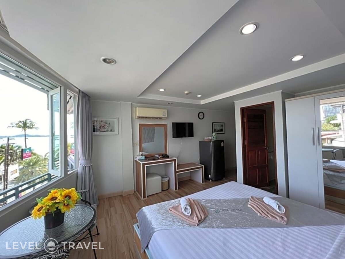 фотографии номера Делюкс отеля The Beach Front Resort в Таиланд(Центральная Паттайя) - фото №4