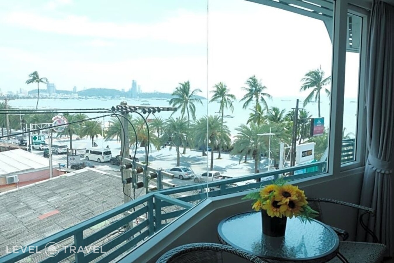 фотографии номера Делюкс отеля The Beach Front Resort в Таиланд(Центральная Паттайя) - фото №7