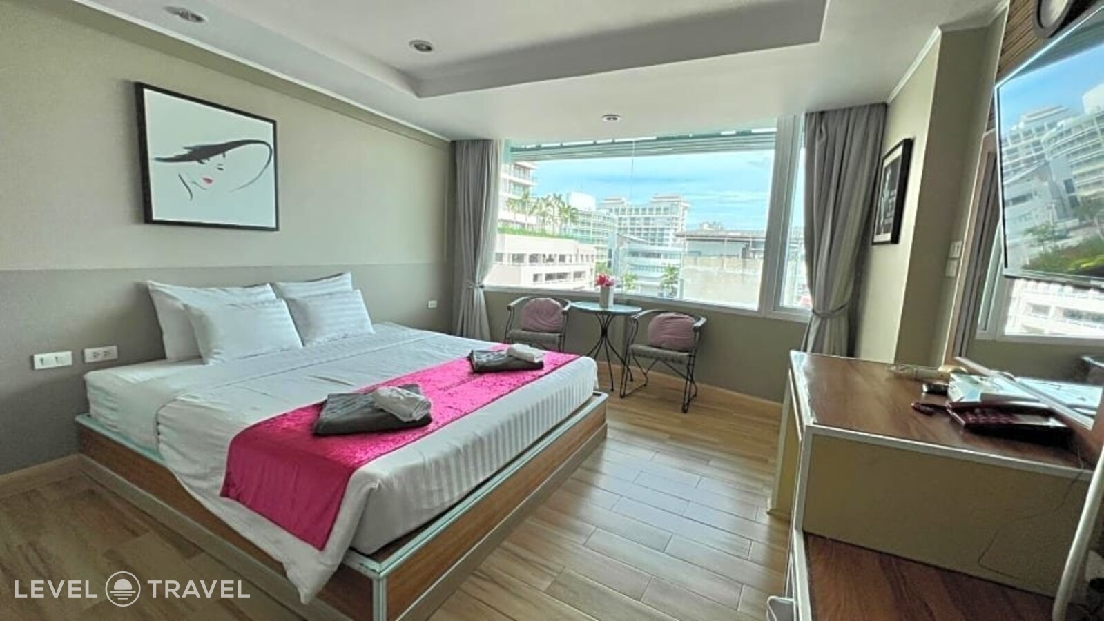 фотографии номера Делюкс отеля The Beach Front Resort в Таиланд(Центральная Паттайя) - фото №11