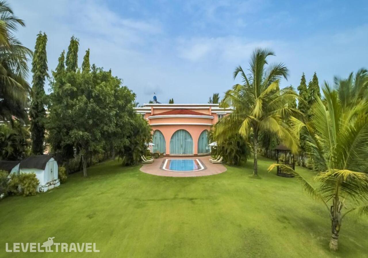 фотографии номера Вилла (4 комнаты) отеля The Lalit Golf & Spa Resort в Индия(Палолем) - фото №3