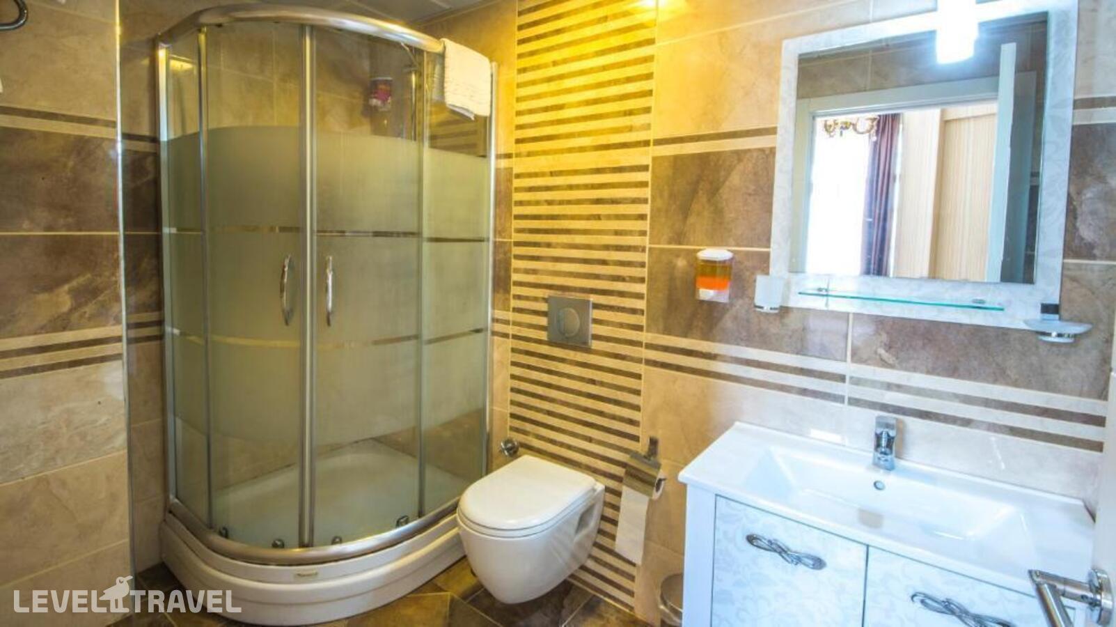 фотографии номера Четырехместный номер отеля Hera Montagna Hotel в Турция(Шишли) - фото №8
