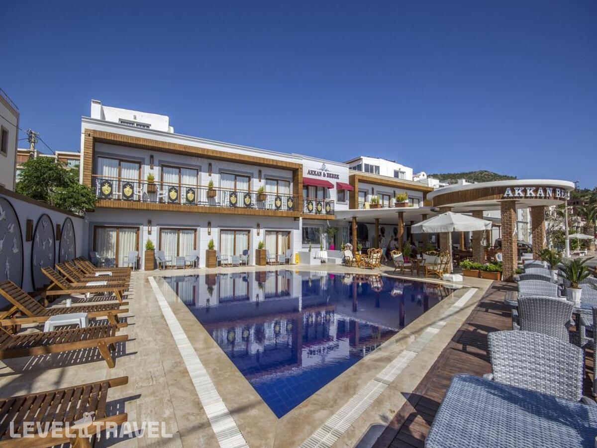 фотографии номера Семейный номер отеля Akkan Beach Hotel в Турция(Бодрум - центр) - фото №1